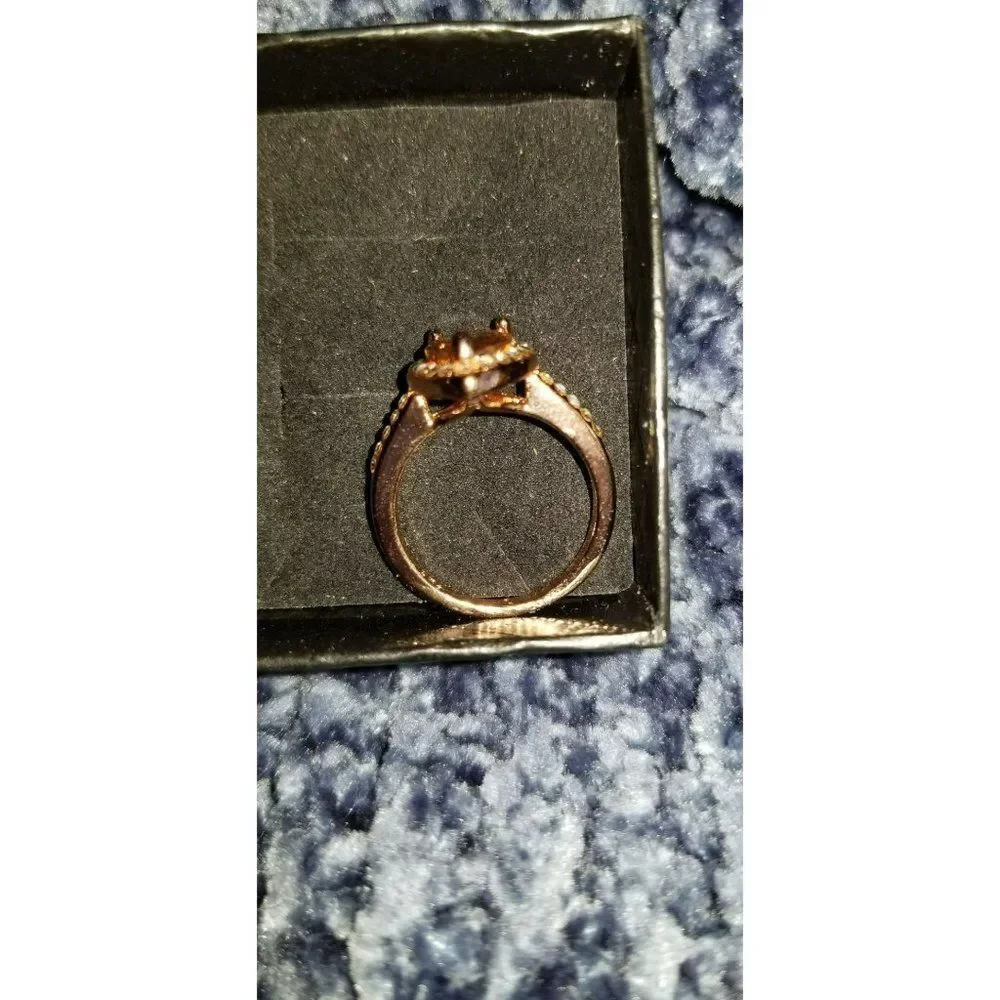 Ring - Picture 2 of 2